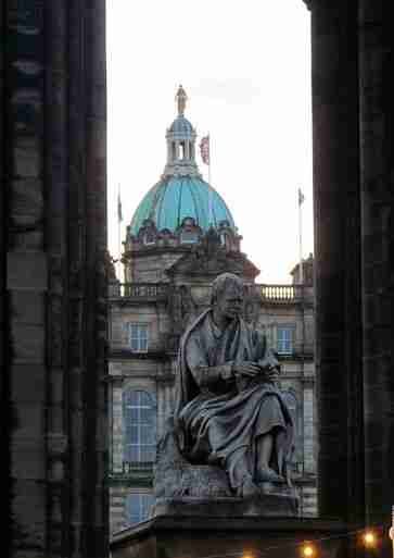 Scott's Monument Edinburgh